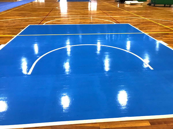 体育館のバスケットボール制限区域
