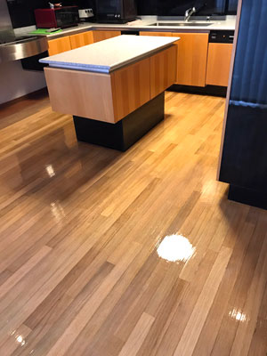 マンションの研磨樹脂塗装施工事例